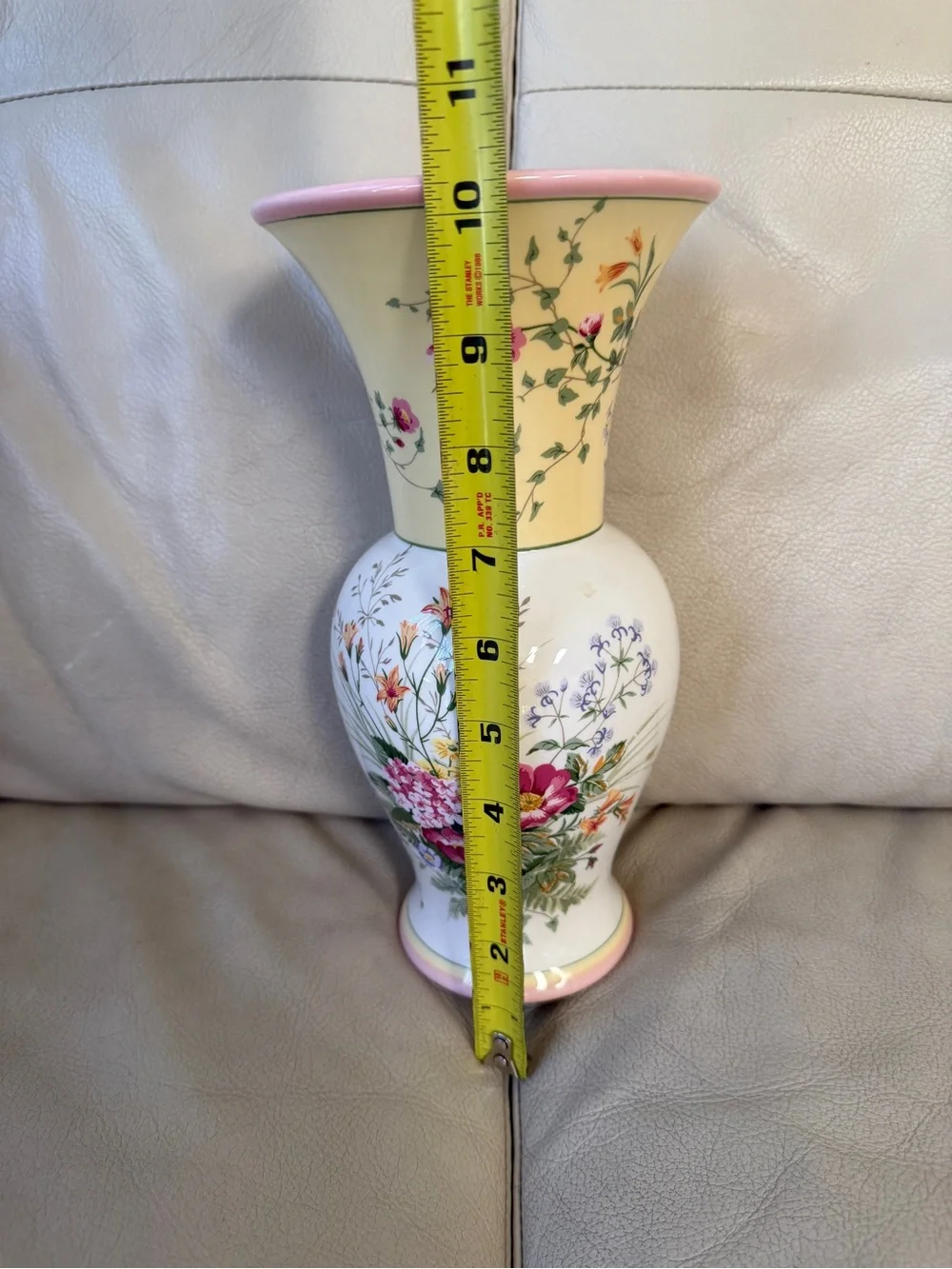 vintage Laura Ashley Home Floral Bouquet 10-inch ceramic vase